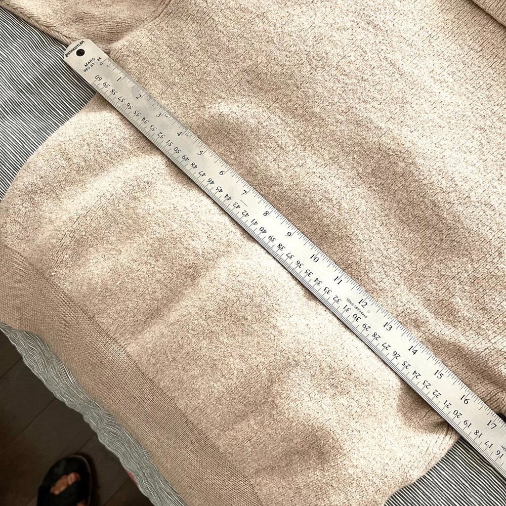 Wool sweater - Picture 6 of 8